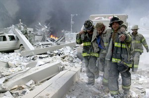 9-11-attacks-Firemen-anniversary-ground-zero-world-trade-center-pentagon-flight-93-firefighters-rescuing 40008 600x450